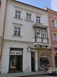 Olomouc – renesanční dům s arkýřem (Riegrova ulice)