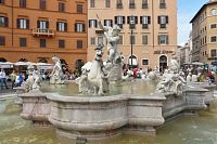 Řím – Neptunova fontána na náměstí Piazza Navona  (Roma - Fontana del Nettuno)