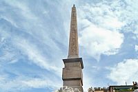 Řím - obelisk na náměstí Piazza Navona  (Roma - Obelisco Agonale)