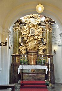 hlavní oltář mariánské kaple