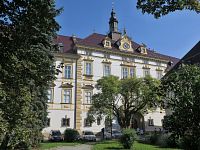 Arcibiskupský palác