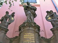 Praha (Nové Město) – sv. Jan Nepomucký od sv. Voršily