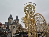 Adventní Praha ve znamení pařížské školy I.  (Velká Krása, Nový svět, ledové sochy a jiné prasečiny)