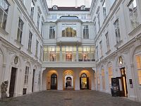 Vídeň - Palác Kinských II. - popis  (Wien - Palais Daun-Kinsky II. - Beschreibung)