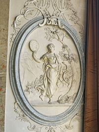 reliéfní medailony