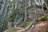 Betlémská jeskyně a studánka Kapalice u Nových Hradů (Zderaz)