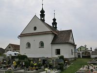 pohled ze hřbitova