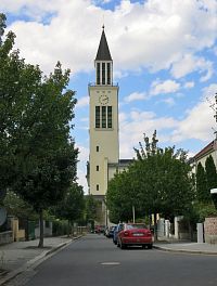 kostel sv. Cyrila a Metoděje v Hejčíně