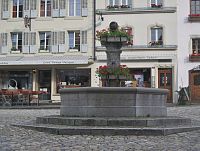 kašna na náměstí