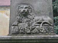 Police nad Metují – unikátní soubor tří pomníků válečných obětí