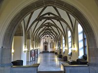 Vratislav - historické prostory radnice jako Muzeum měšťanského umění  (Wroclaw - Stary Ratusz / Muzeum Sztuki Mieszczańskiej)