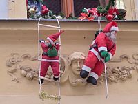 zloději a oběšenci