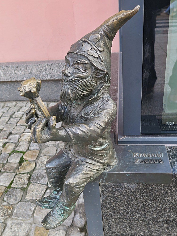 Wroclaw (Vratislav) – trpaslík Klenotník  (Krasnal Zeccuś)