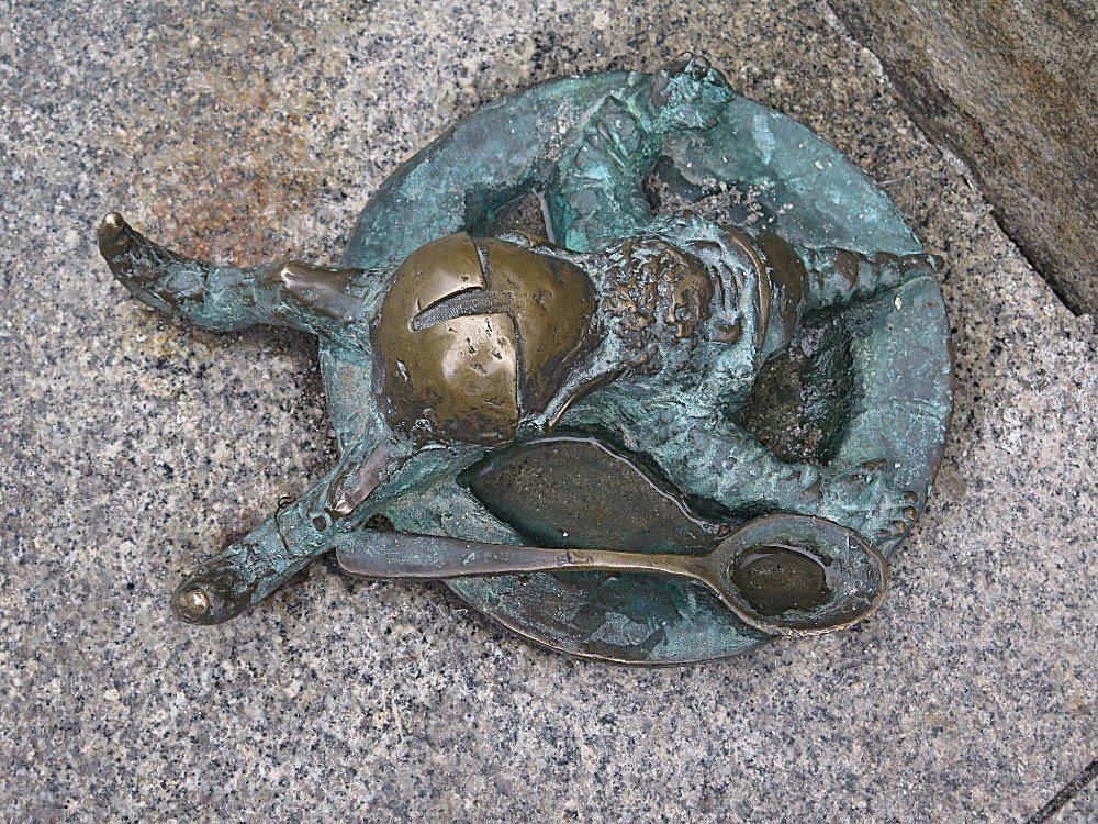 Wroclaw (Vratislav) – trpaslík Žrout - Světoběžník  (Krasnal Obieżysmak)