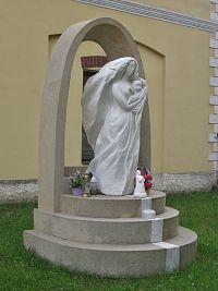 Police nad Metují – „nová“ socha Panny Marie