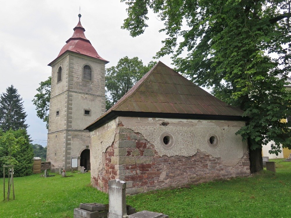 Ruprechtice (Meziměstí) – renesanční zvonice, hřbitovní areál a poutnická socha u kostela sv. Jakuba