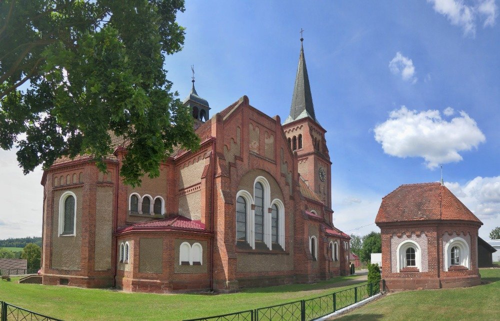 Scinawka Dolna - kostel sv. Jakuba Většího  (kościół św. Jakuba Apostoła)