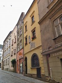 Olomouc - měšťanský dům s vinným šenkem