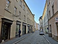 Ztracená ul., vlevo Mahlerův dům