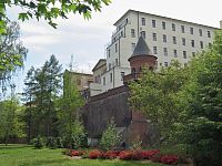 park pod schoďišťovou věží