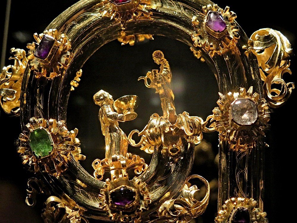 Limburg nad Lahnou – Diecézní muzeum s katedrální pokladnicí  (Limburg an der Lahn - Diozesanmuseum und Domschatz)