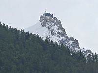 první pohled na Aiguille du Midi