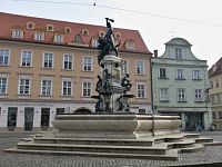 Augsburg - Herkulova fontána  (Herkulesbrunnen, UNESCO)
