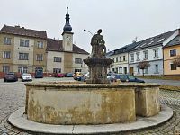 Masarykovo nám. s bývalou radnicí