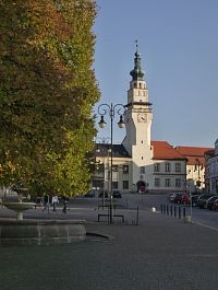 náměstí s radnicí