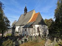 hřbitovní kostel Povýšení sv. Kříže