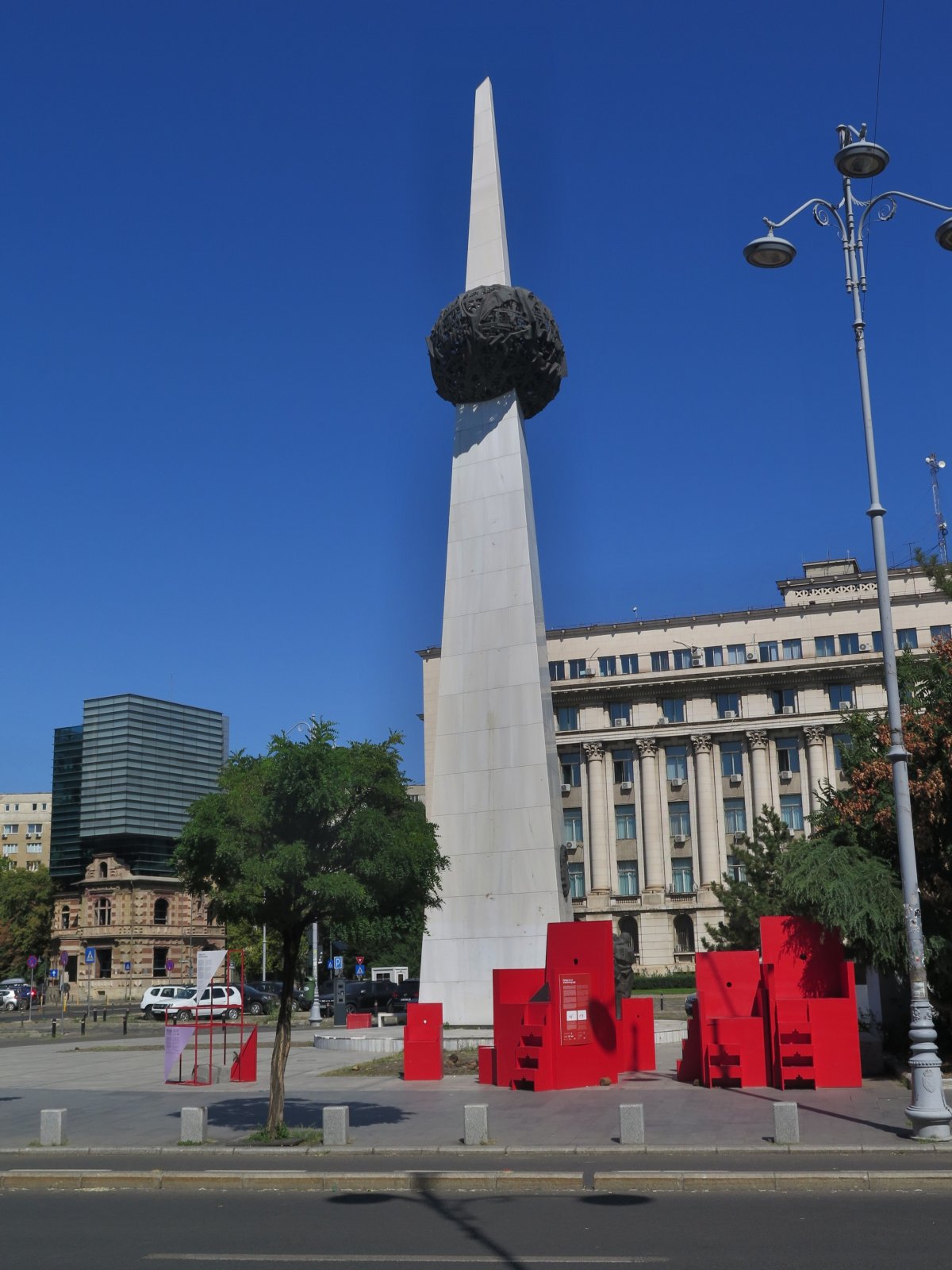 Bukurešť – Památník znovuzrození  (București - Memorialul Renașterii)