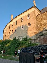 areál se nachází pod někdejším olomouckým hradem