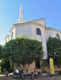Mahmut Saf Cami - exteriér