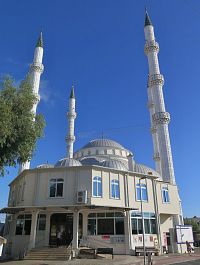 Bacoğlu Cami - exteriér