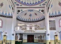 Mahmut Saf Cami - interiér