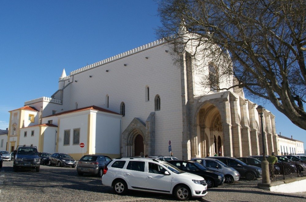 Évora – klášterní kostel sv. Františka  (Igreja e Mosteiro de São Francisco)