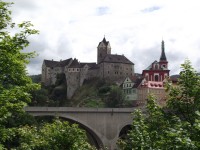 Loket - pohled na královský hrad a kostel sv. Václava