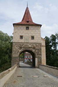 Mostní brána