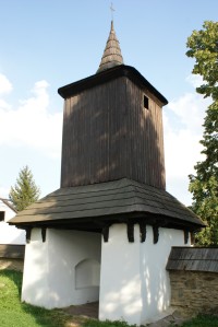 polodřevěná zvonice