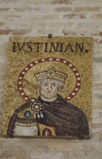 císař Justinián