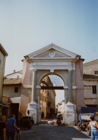 Porta Sisi