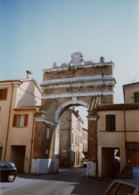 Porta Ravegnana