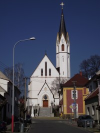 Dolní Němčí - neogotický kostel