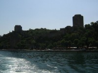 Rumeli Hisari postavil Mehmet Dobyvatel 1452, když plánoval dobytí Konstantinopole
