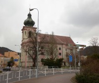 Kostel sv. Václava a sv. Blažeje s kašnou