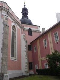 kostel panny Marie a sv. Karla Velikého na Karlově