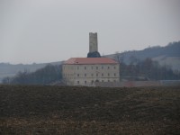 Vlastislav - hrad a zámek Skalka