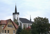 Kostel sv. Víta - pohled od lyžařského vleku