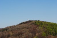 pohled z věže, vysílač na Bílé hoře