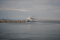 trajekt Jadrolinija připlouvající do Splitu